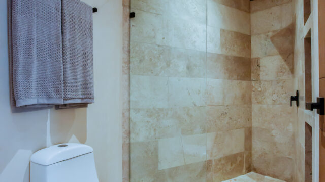 11. LockOffBathroom_Showroom