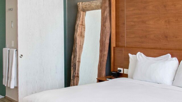 Newport house: Amazing condos in Playa del Carmen