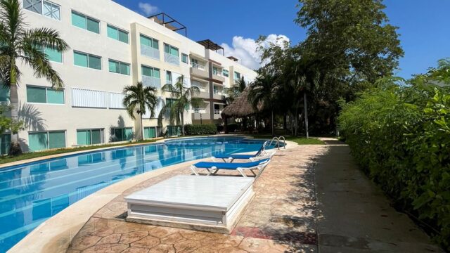 2-Bedroom Apartment with Private Roof Garden in Playa del Carmen